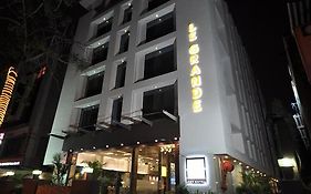 Hotel le Grande Residency Ahmedabad